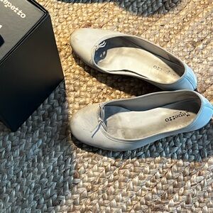 Repetto Cream-White Camille  Ballet Flats size 9.5